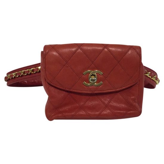 <b>Vintage Mini Waist Bag:</b> Chanel über rebelle.com, ca. 1150 Euro